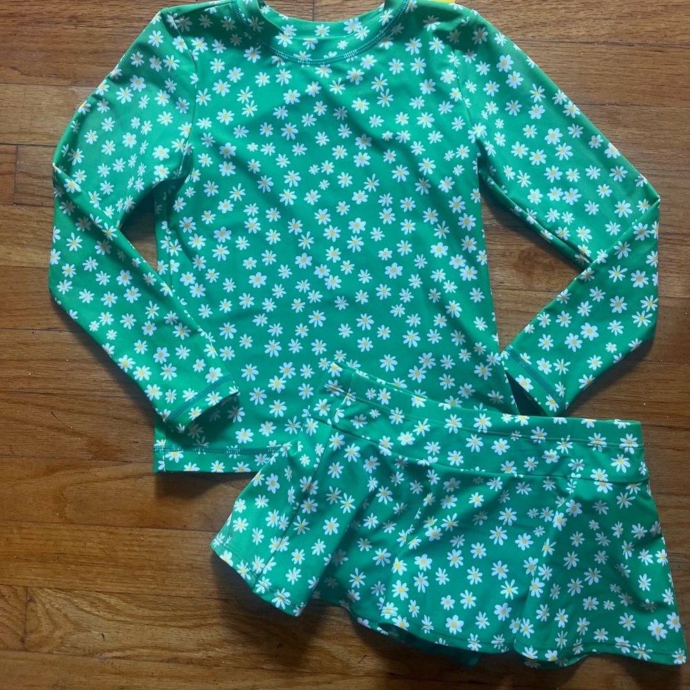 Hanna Andersson Size 8 130 Green Floral Long Sleeve Swimsuit Skirt Rash Guard